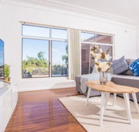 Comfy Denistone 3Bedroom Home 5Min Walk To Train - Surfers Gold Coast