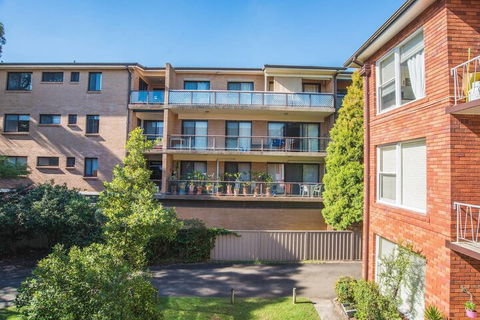 Vibrant And Colorful Apartment In Dollspoint - Surfers Gold Coast 2