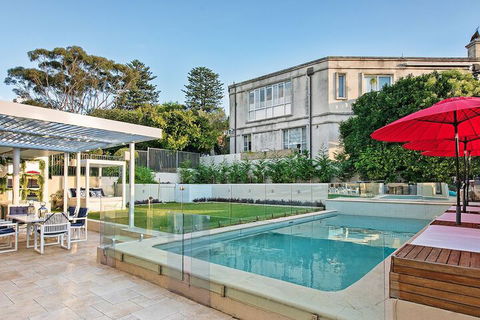 Vaucluse Manor H327 - Surfers Gold Coast 1
