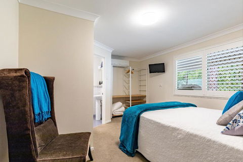 Woodford Gardens - Surfers Gold Coast 2