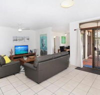 Unit 2 Cooltoro Court 7 Frank Street Coolum Beach 400 BOND LINEN INCLUDED - Surfers Gold Coast