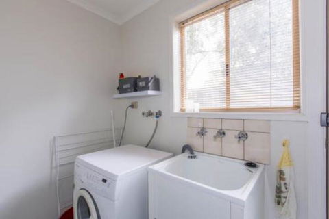 PERFECT On PYMBLE AVE - Surfers Gold Coast 4