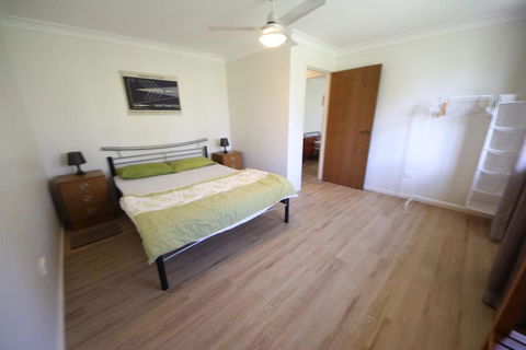 Barefoot Bungalow At Hat Head - Surfers Gold Coast 2
