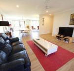 Barefoot Bungalow at Hat Head - Surfers Gold Coast