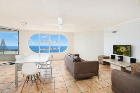 Wickham Cove Unit 10 45 Albert Street. Kings Beach - Surfers Gold Coast 0