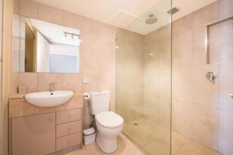Moffat Breeze Unit 3 3 Moffat Street - Surfers Gold Coast 6