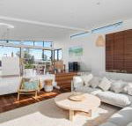 Mitchell 220 BANNISTERS BEACH HOUSE - Surfers Gold Coast