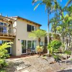 Resort Style The Oasis Resort Villa 7 2 Landsborough Pde - Surfers Gold Coast 0