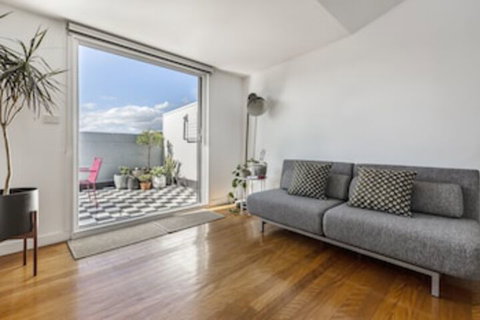Fabulous Fitzroy Converted Warehouse - Surfers Gold Coast 0