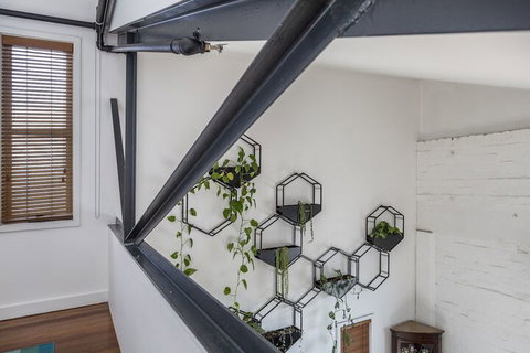 Fabulous Fitzroy Converted Warehouse - Surfers Gold Coast 2