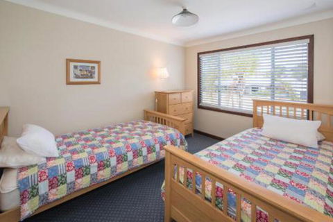 Bay Vista - Surfers Gold Coast 4