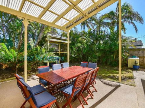 Gone To The Beach House - Surfers Gold Coast 0