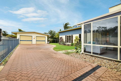 Waterfront Haven At Maroochydore - Surfers Gold Coast 2