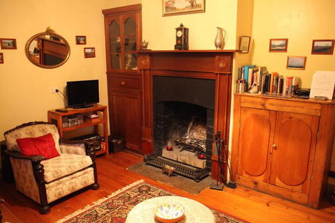 Kookaburra Cottage - Surfers Gold Coast 2