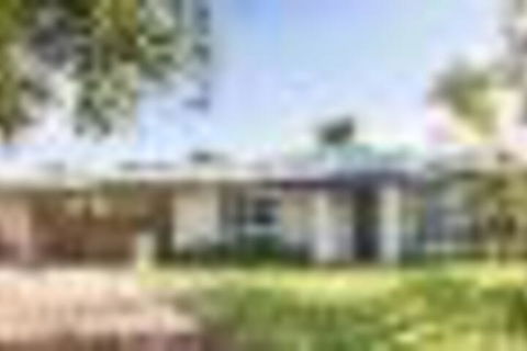 Barefoot Bungalow - Surfers Gold Coast 4