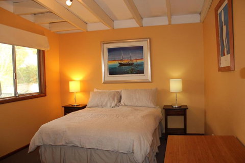 Gabbadah Beach House - Surfers Gold Coast 1