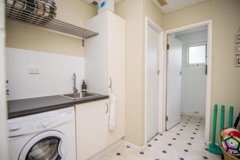 The Gee Beach House - Surfers Gold Coast 7