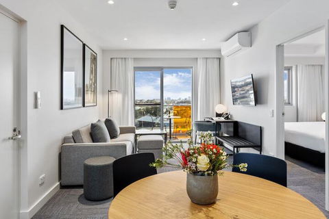 Quest Perth Ascot - Surfers Gold Coast 6