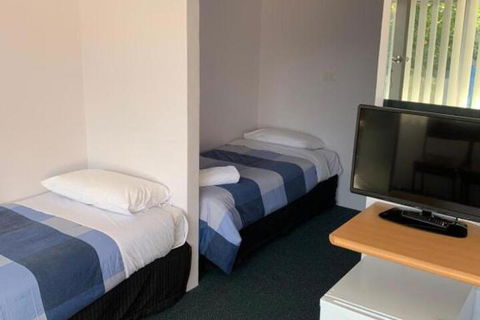 Mount Beauty Motor Inn - Surfers Gold Coast 4