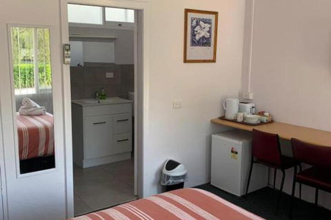 Mount Beauty Motor Inn - Surfers Gold Coast 7