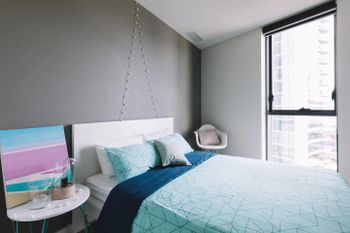 Experience Waterfront Luxury With Views - Surfers Gold Coast 2