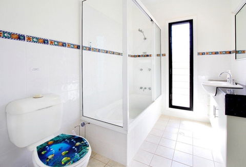 Hideaway Retreat Beach House With Pool - Surfers Gold Coast 6