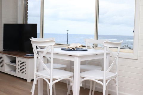 Waterviews On Marine Parade - Surfers Gold Coast 4