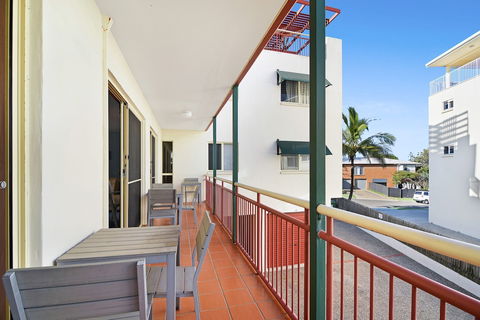 Vaai Moana - 5/10 Oriole Avenue - Surfers Gold Coast 6
