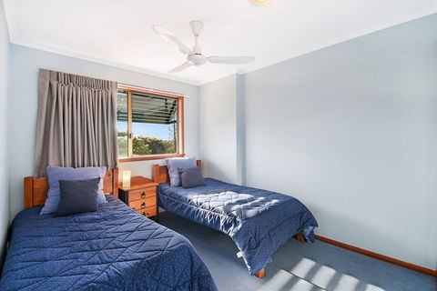 Vaai Moana - 5/10 Oriole Avenue - Surfers Gold Coast 1