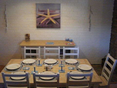 The Retreat On Matthew - Surfers Gold Coast 3