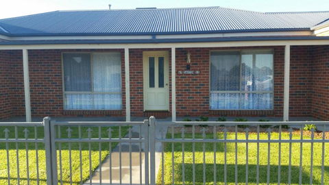 Numurkah Apartments The Saxton - Surfers Gold Coast 5