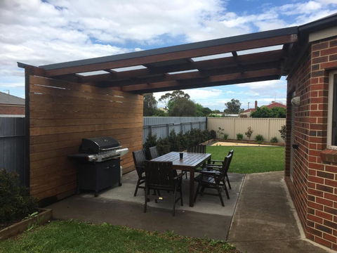Numurkah Apartments The Saxton - Surfers Gold Coast 1