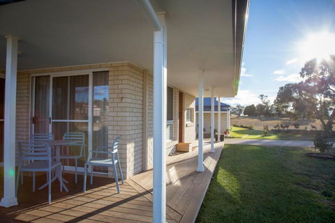 Gindanha - Surfers Gold Coast 2