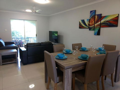 Oasis Private 2 Bed Apartment - Surfers Gold Coast 2