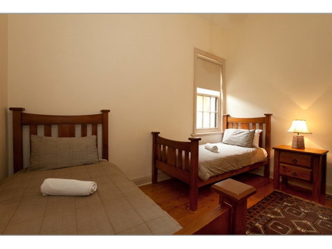 Fairholme Townhouse - Surfers Gold Coast 1