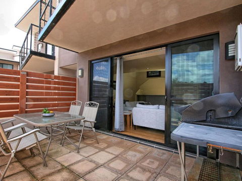 Khione 5 / 23 25 Kirwan Close - Surfers Gold Coast 6