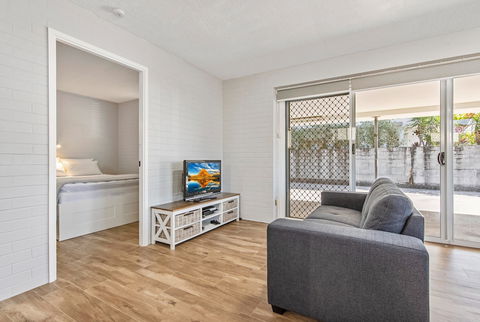 Sea-Hi Beachside Apartment - Surfers Gold Coast 0