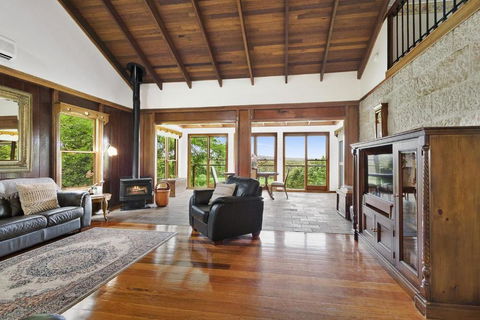 CHRISTOPHERS COTTAGE - Surfers Gold Coast 3