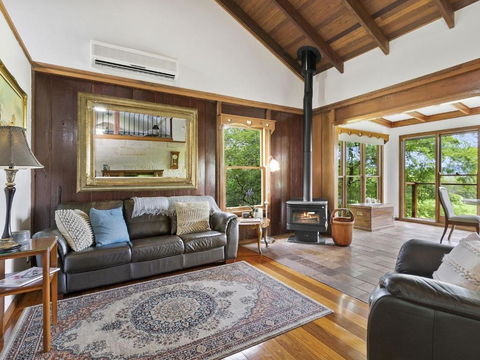 CHRISTOPHERS COTTAGE - Surfers Gold Coast 1