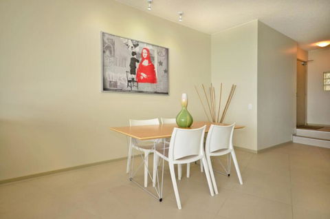 Jomar U1 21 McIlwraith Street Moffat Beach - Surfers Gold Coast 3