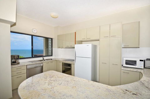 Jomar U1 21 McIlwraith Street Moffat Beach - Surfers Gold Coast 6