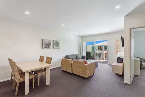 Pacific Blue Apartment 244 / 265 Sandy Point Rd - Surfers Gold Coast 0