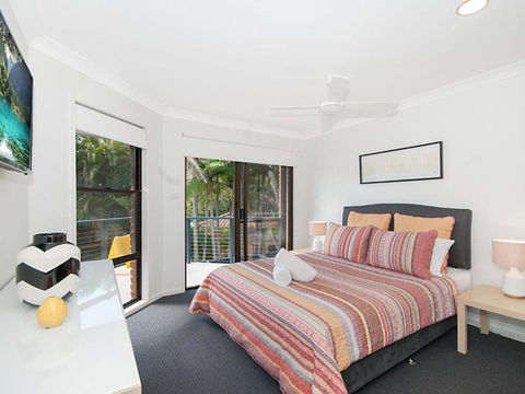 Calinda Sol 11 - Surfers Gold Coast 3