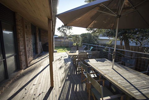 LOCKINGTON - Surfers Gold Coast 1