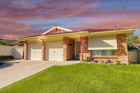 Lakelandia - Surfers Gold Coast 5