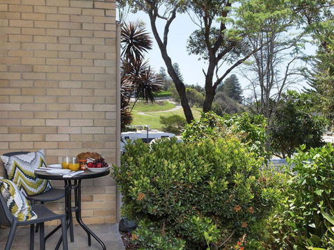 Kendalls Beach HideAway 3 Nights For Price Of 2 During Winter Months - Surfers Gold Coast 4