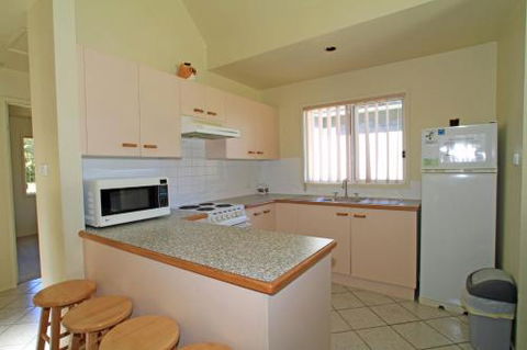 Nannys Beach House - Surfers Gold Coast 3