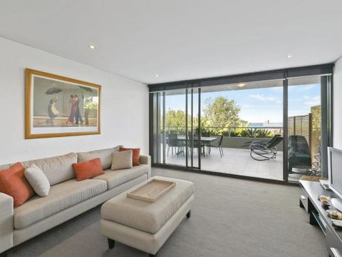 LORNE CHALET APARTMENT 36 Central Location - Surfers Gold Coast 0