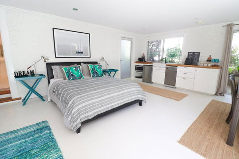 Corella Studio Apartment In Raffetys Resort - Surfers Gold Coast 2