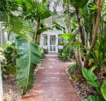 The Lakehouse in Raffetys Resort - Surfers Gold Coast